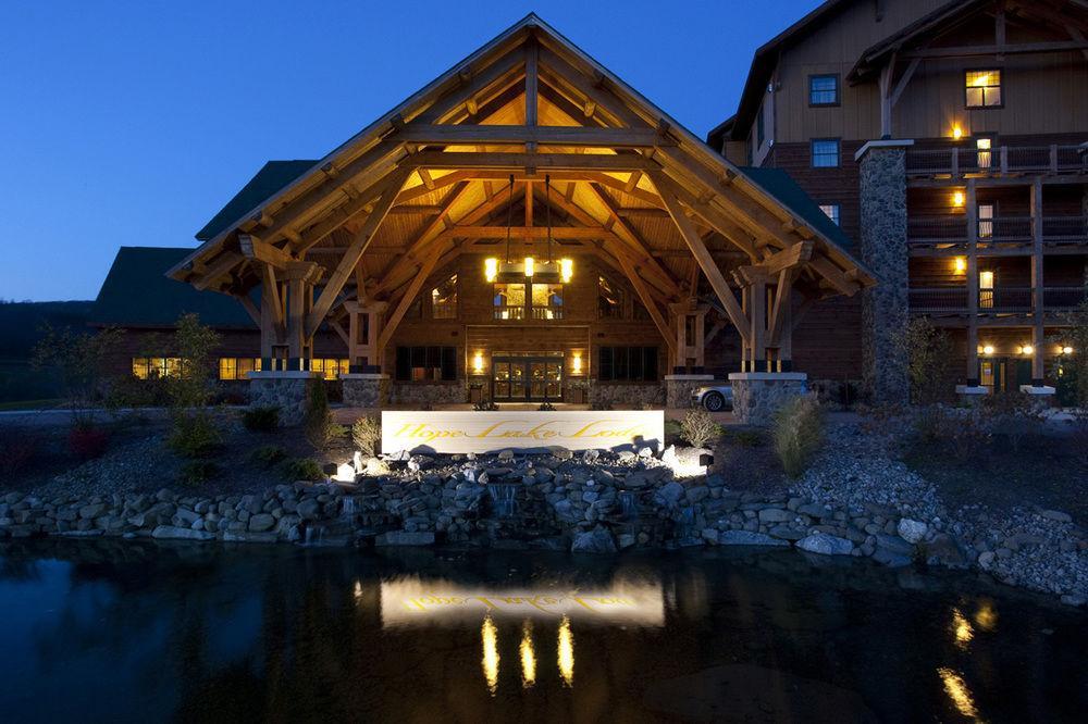 Hope Lake Lodge & Indoor Waterpark Кортленд Экстерьер фото