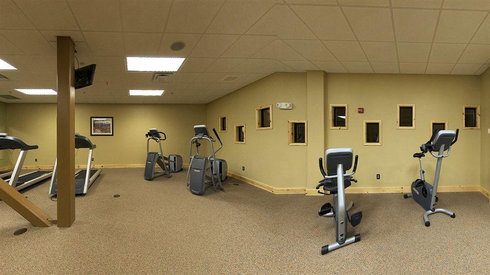 Hope Lake Lodge & Indoor Waterpark Кортленд Экстерьер фото